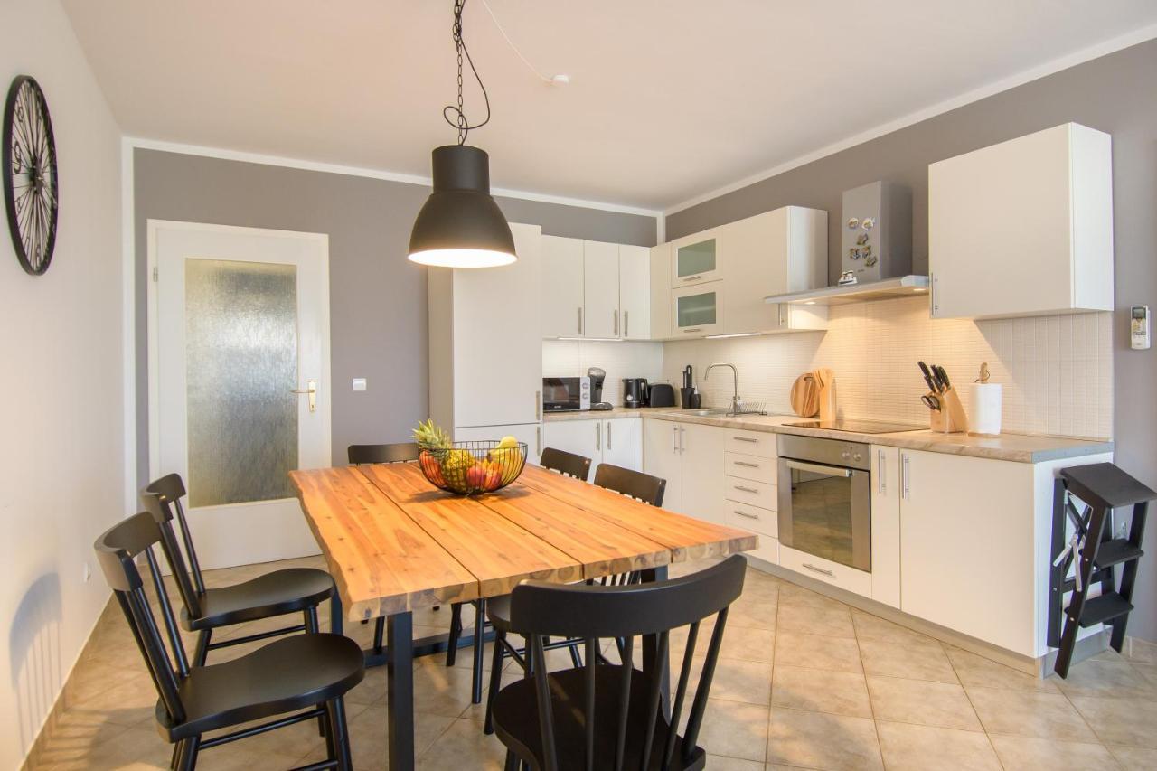 Aurea Novigrad Apartment Новиград Екстериор снимка