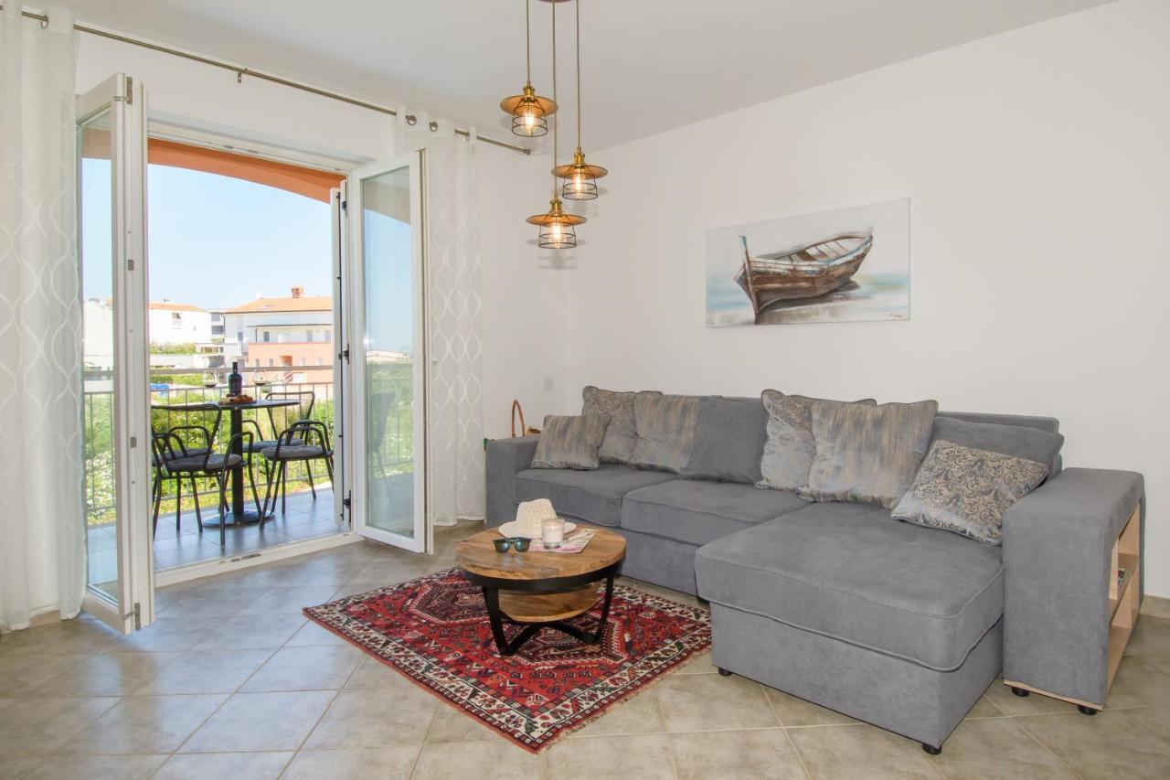 Aurea Novigrad Apartment Новиград Екстериор снимка